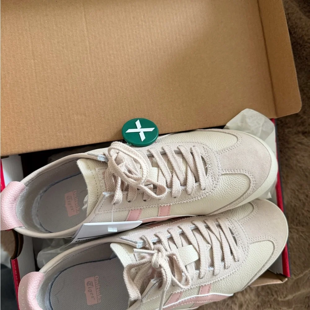 Onitsuka Tiger Mexico Women's Pink and Cream Sneakers - Picture 3 of 6